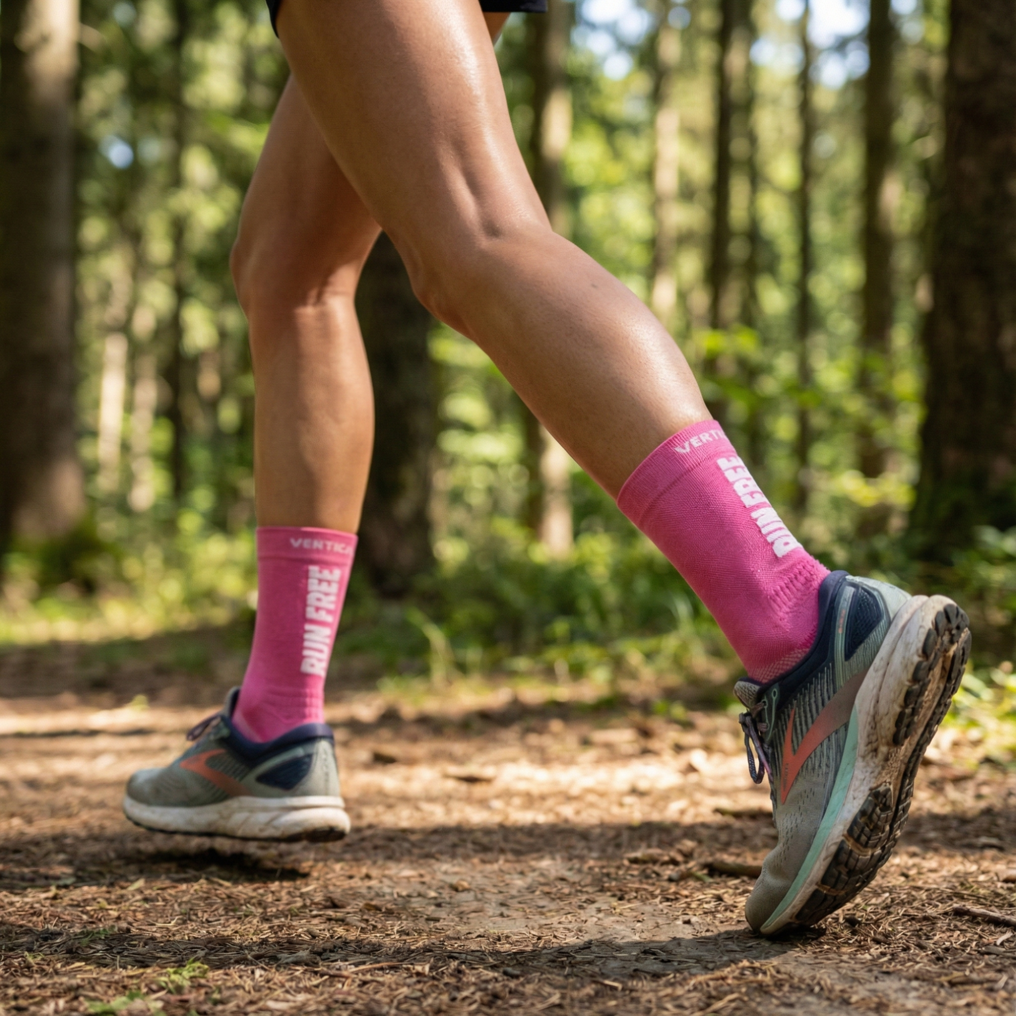 Les chaussettes préférées de nos clients : une sélection technique alliant performance pour le running et robustesse pour la randonnée et l'alpinisme.