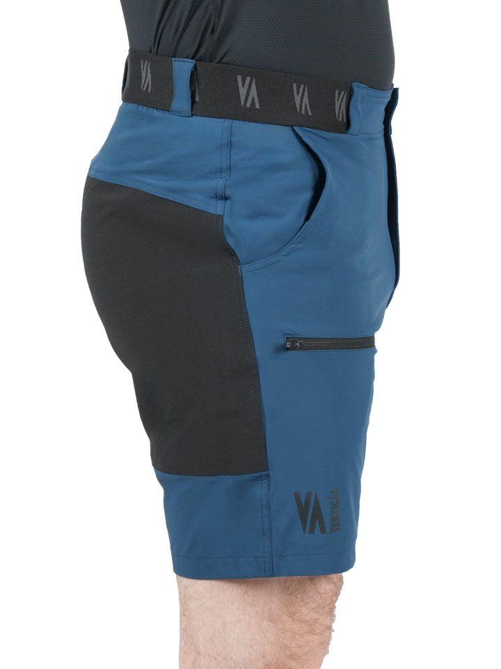 Short technique Alpine Vertical – tissu stretch déperlant, idéal pour la randonnée et les activités outdoor en montagne