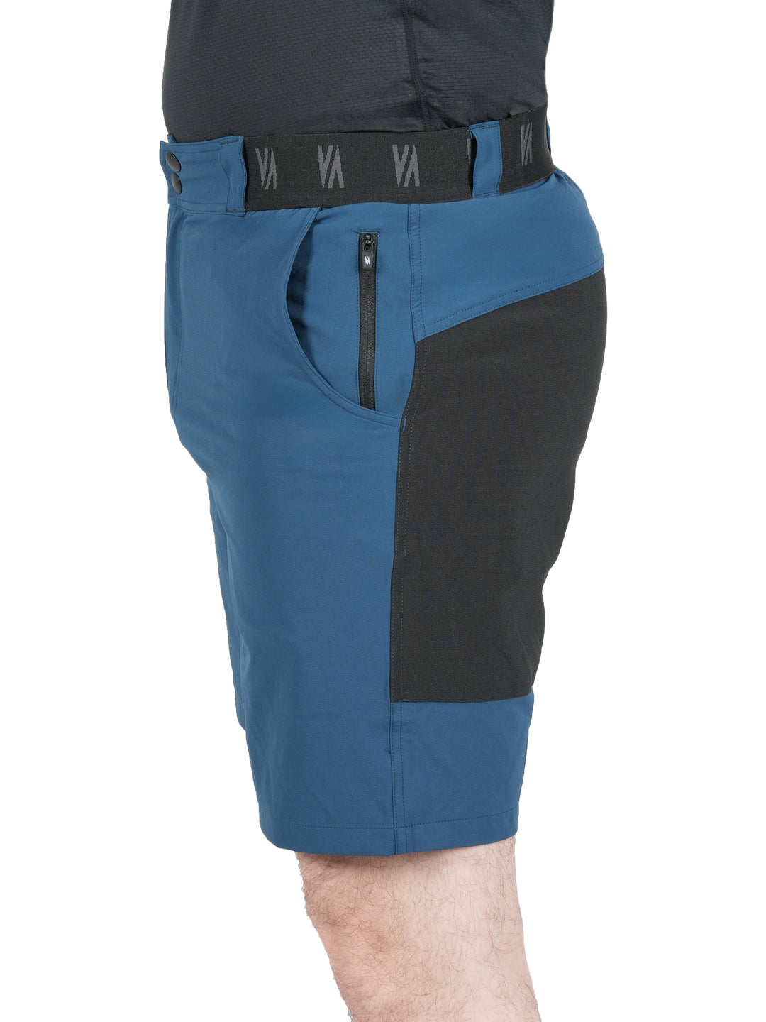 Short technique Alpine Vertical – tissu stretch déperlant, idéal pour la randonnée et les activités outdoor en montagne