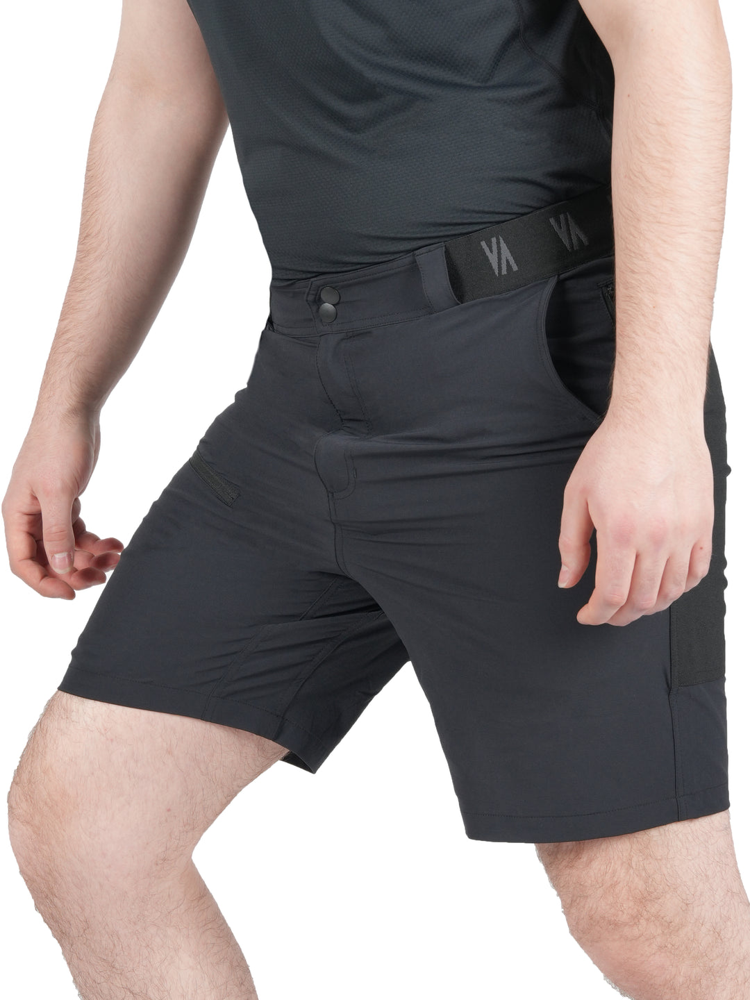 Short technique Alpine Vertical – tissu stretch déperlant, idéal pour la randonnée et les activités outdoor en montagne