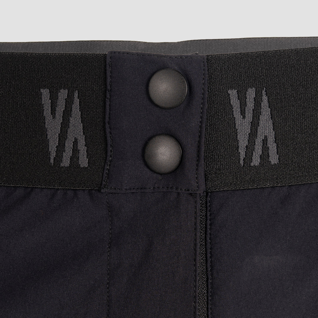 Short technique Aubrac Vertical Femme – tissu stretch 4 directions, poches mesh ventilées, idéal pour la randonnée et les activités outdoor en été