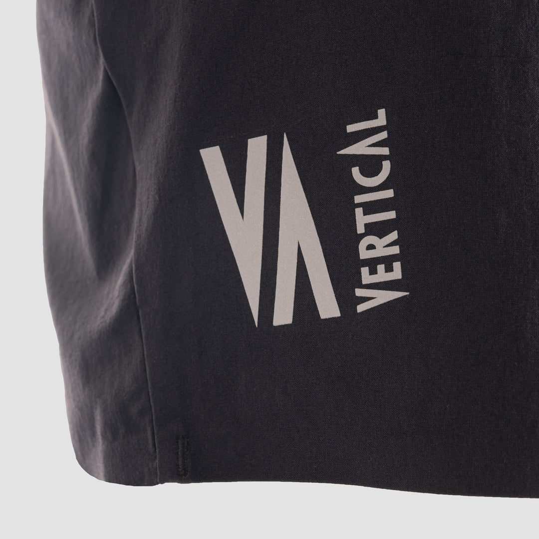 Short technique Aubrac Vertical Femme – tissu stretch 4 directions, poches mesh ventilées, idéal pour la randonnée et les activités outdoor en été