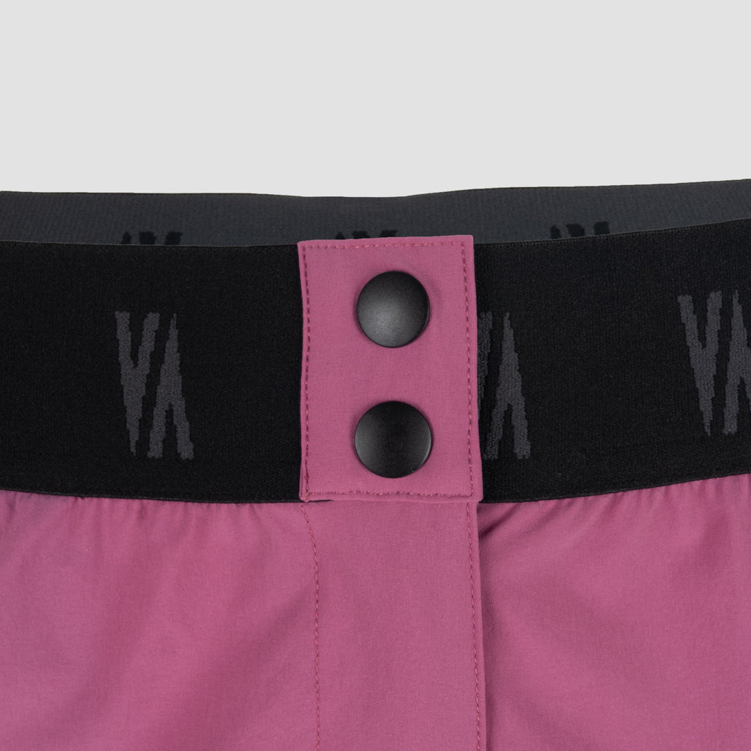Short technique Aubrac Vertical Femme – tissu stretch 4 directions, poches mesh ventilées, idéal pour la randonnée et les activités outdoor en été