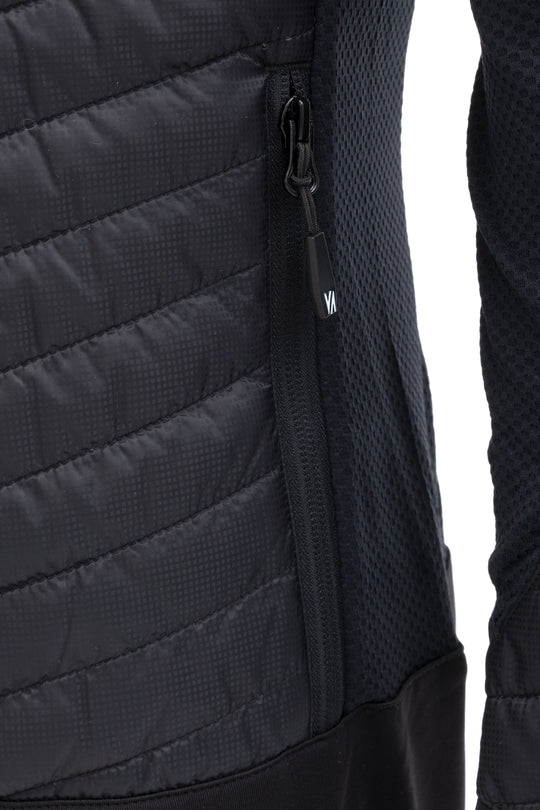 Veste outdoor Aeroquest - vue de profil avec construction multi-matières et capuche ajustée