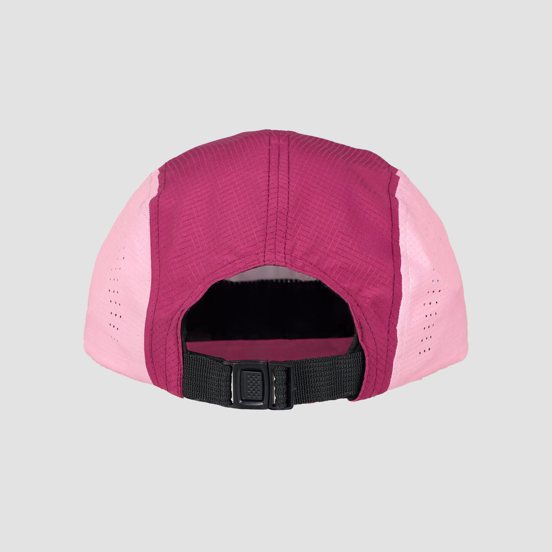 Casquette technique Vertical – légère et respirante avec ventilation active, idéale pour la randonnée et les activités outdoor en montagne