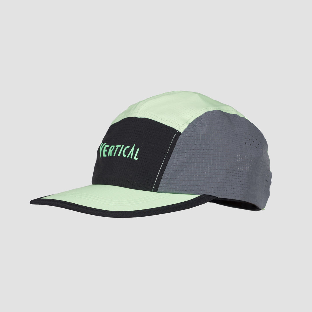 Casquette technique Vertical – légère et respirante avec ventilation active, idéale pour la randonnée et les activités outdoor en montagne