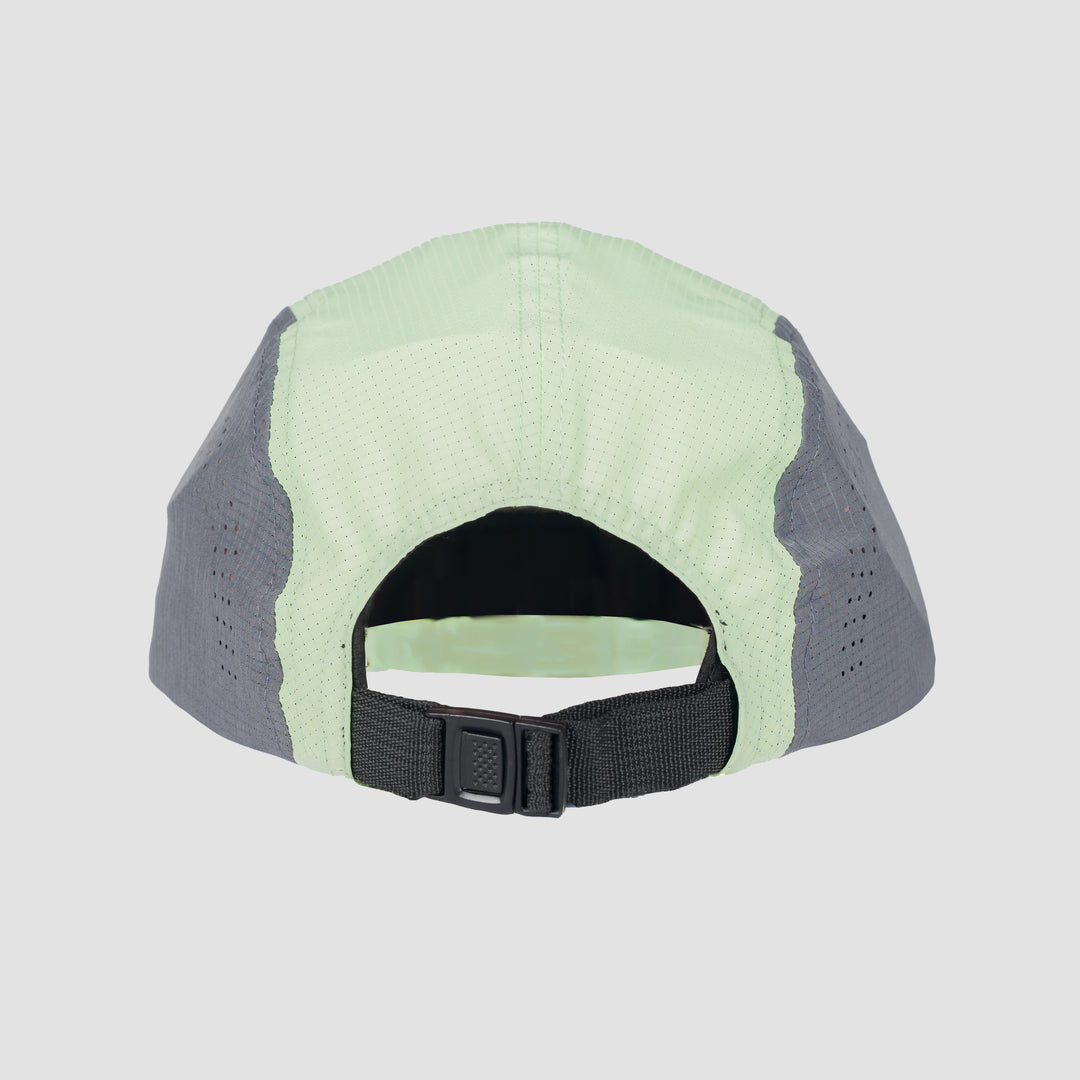 Casquette technique Vertical – légère et respirante avec ventilation active, idéale pour la randonnée et les activités outdoor en montagne