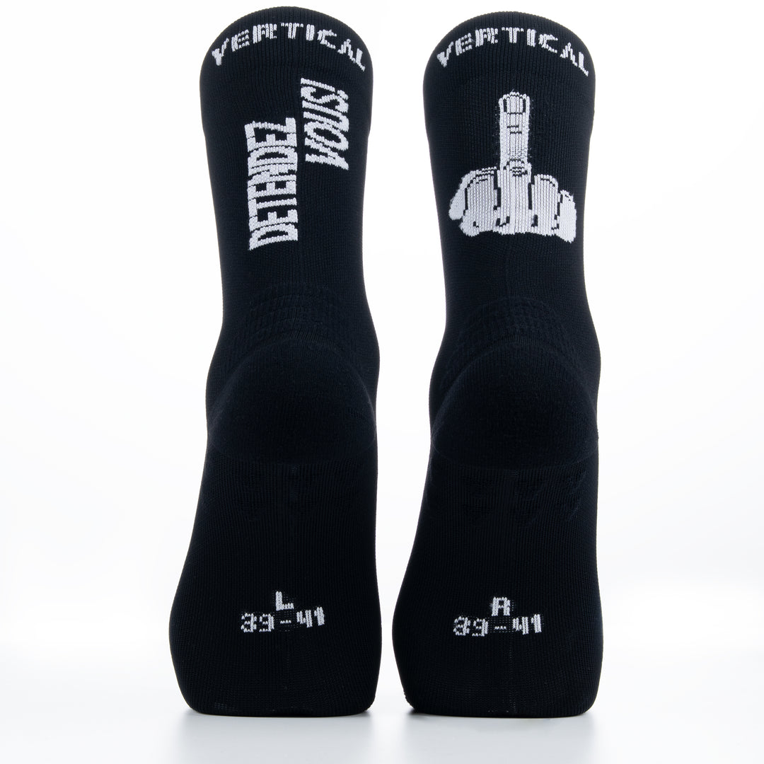 Découvrez les Détendez-vous Socks de Vertical : chaussettes confortables pour running et détente, offrant maintien et douceur pour toutes vos activités.