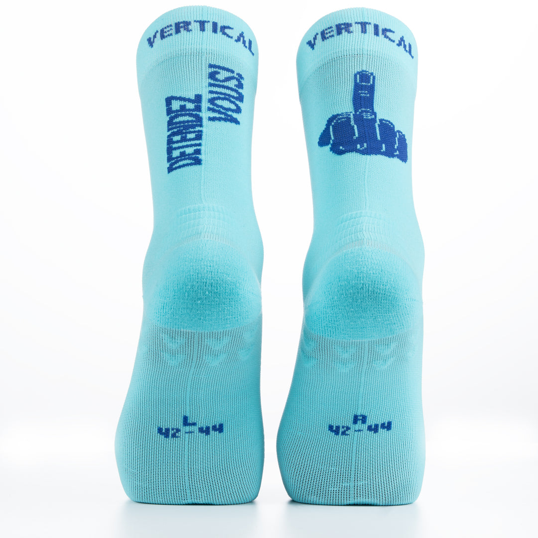 Découvrez les Détendez-vous Socks de Vertical : chaussettes confortables pour running et détente, offrant maintien et douceur pour toutes vos activités.