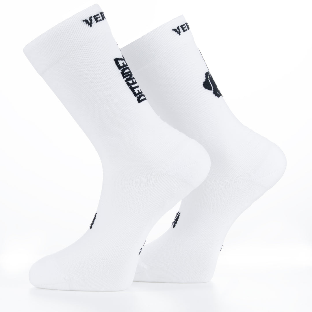 Découvrez les Détendez-vous Socks de Vertical : chaussettes confortables pour running et détente, offrant maintien et douceur pour toutes vos activités.