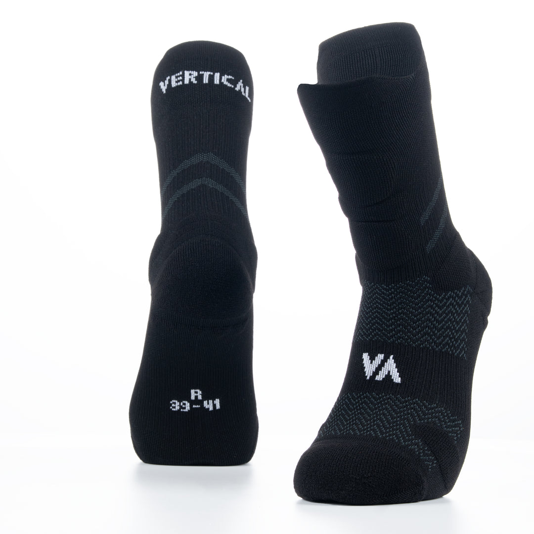 Découvrez les Explorer Trek Socks de Vertical : chaussettes trekking techniques, parfaites pour randonnée et outdoor. Confort et performance tout au long du trek.