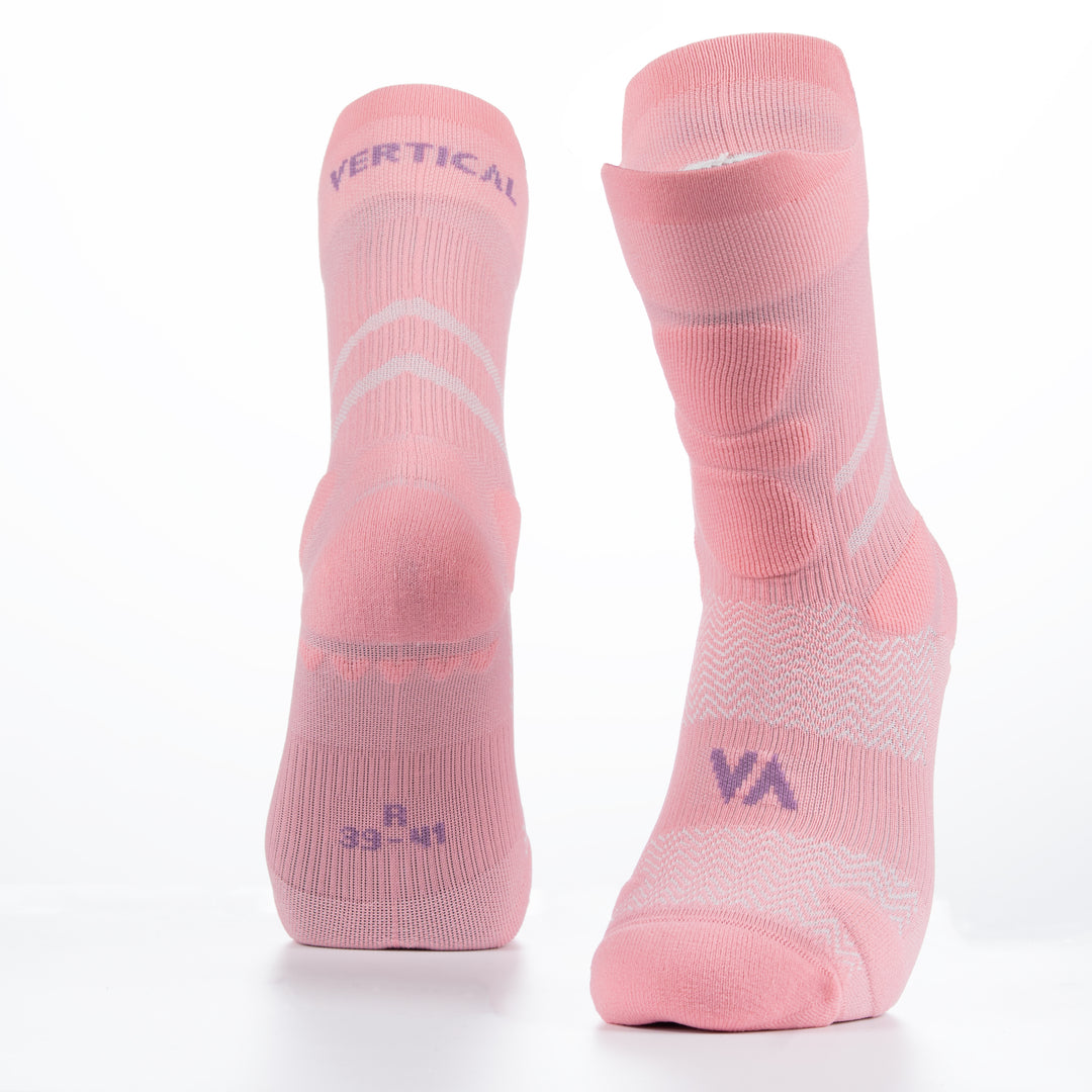 Découvrez les Explorer Trek Socks de Vertical : chaussettes trekking techniques, parfaites pour randonnée et outdoor. Confort et performance tout au long du trek.