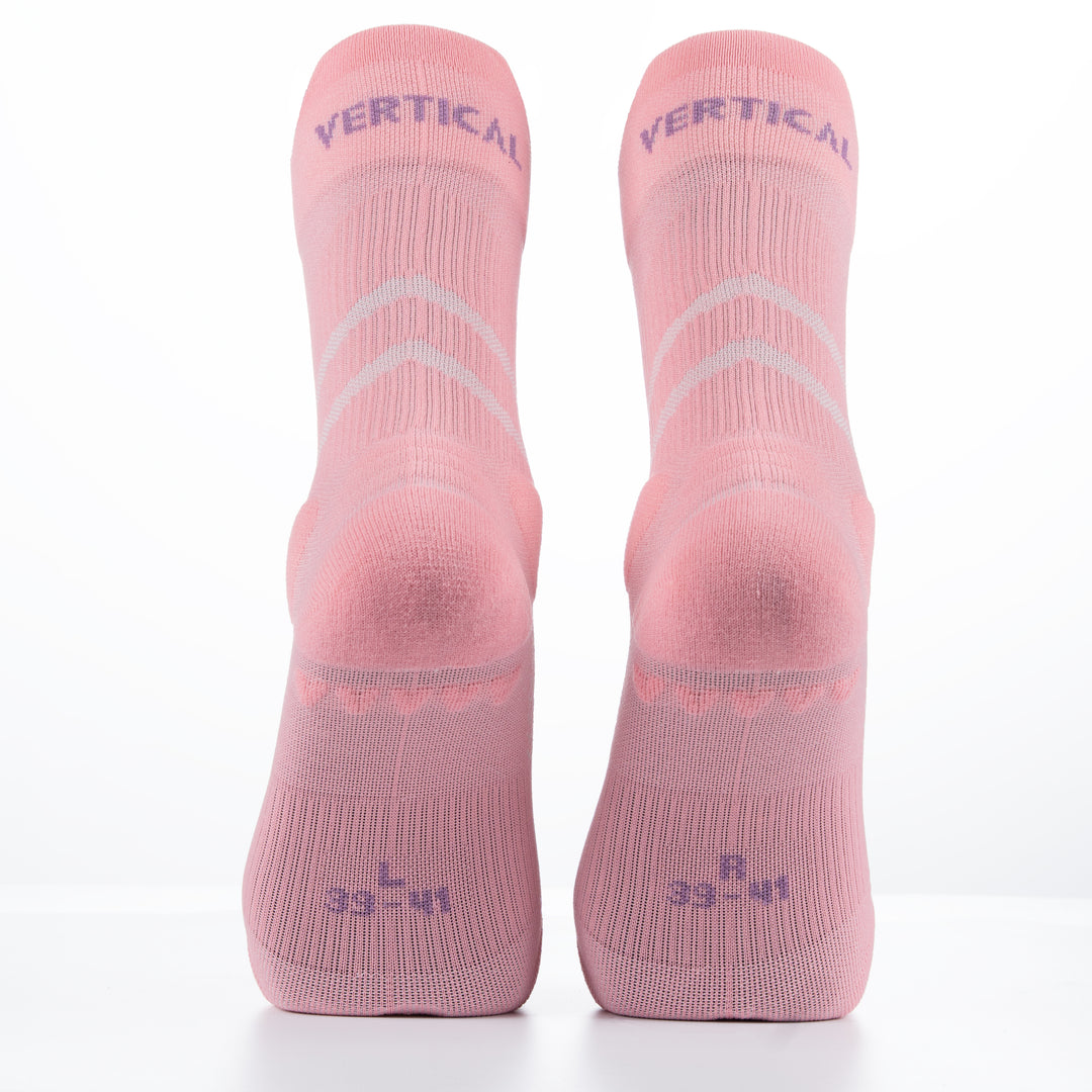 Découvrez les Explorer Trek Socks de Vertical : chaussettes trekking techniques, parfaites pour randonnée et outdoor. Confort et performance tout au long du trek.