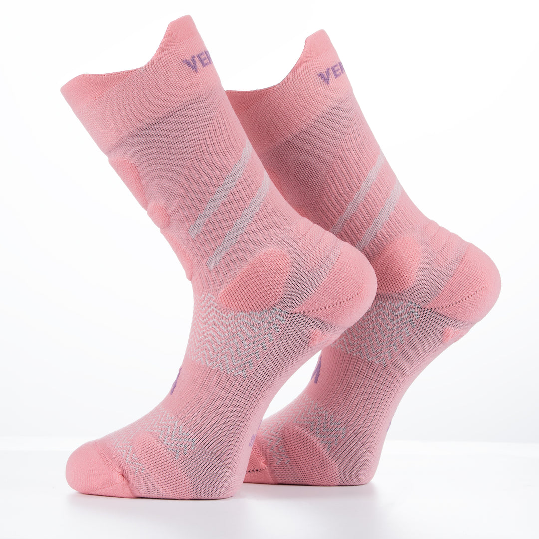 Découvrez les Explorer Trek Socks de Vertical : chaussettes trekking techniques, parfaites pour randonnée et outdoor. Confort et performance tout au long du trek.