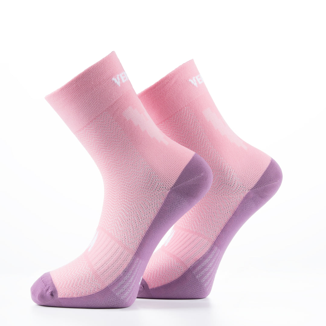 Découvrez les High Double Layer Socks de Vertical : chaussettes randonnée hautes, double couche pour confort et performance, idéales pour outdoor.