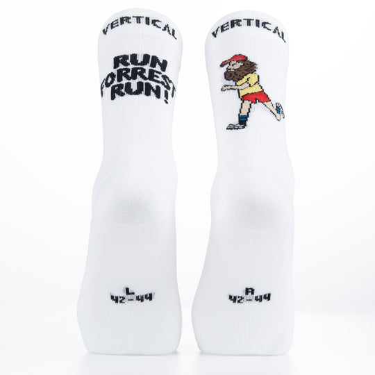 Découvrez les Run Forrest Run Socks de Vertical : chaussettes running confortables et respirantes, conçues pour performance, amorti et sport longue distance.