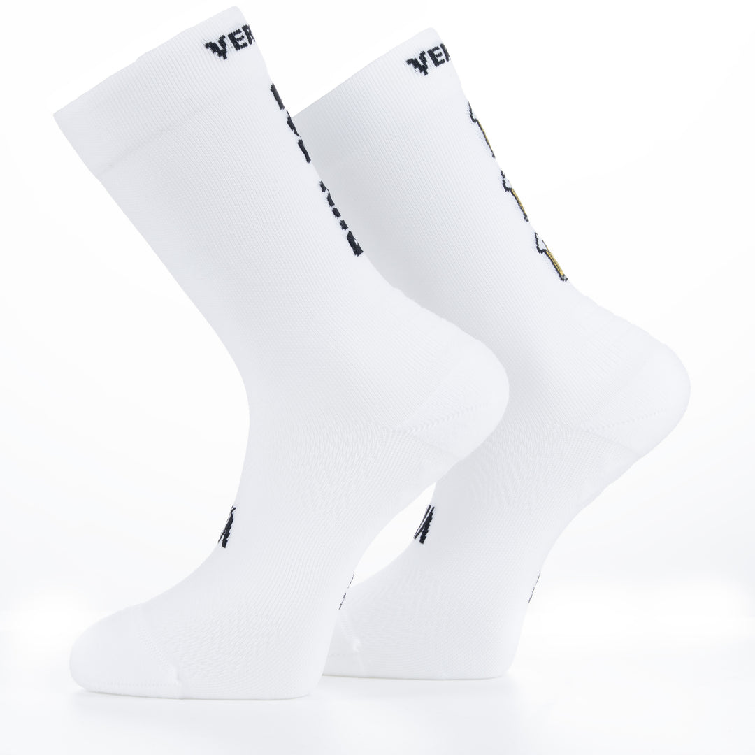 Découvrez les Run for Beer Socks de Vertical : chaussettes fun et originales, parfaites pour running ou comme cadeau unique pour sportifs et amateurs de bière.