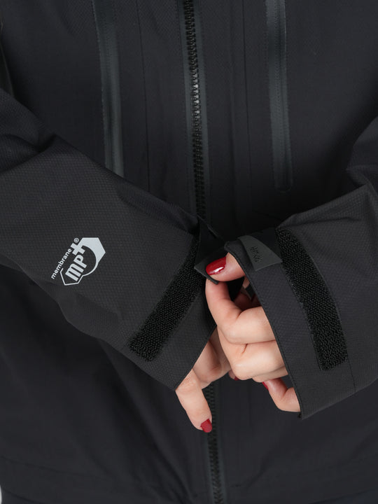Veste Windy MP+ Vertical Femme – imperméable membrane MP+ 3 couches nylon recyclé 20K/20K, coutures thermosoudées et capuche réglable, idéale pour la randonnée et le ski