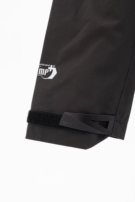 Windy MP+ veste respirante femme - détail des poignets avec ajustements et fermetures imperméables