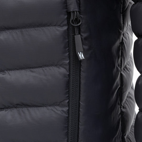 Alpine Jacket Primaloft homme - détail de la construction compressible et auto-pliable