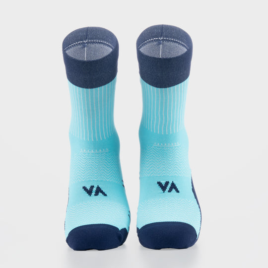 Chaussettes Verderby Vertical – design minimaliste élégant, fils techniques respirants, renforts voûte plantaire et cheville, idéales pour la course et la marche