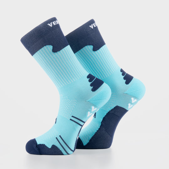 Chaussettes Verderby Vertical – design minimaliste élégant, fils techniques respirants, renforts voûte plantaire et cheville, idéales pour la course et la marche