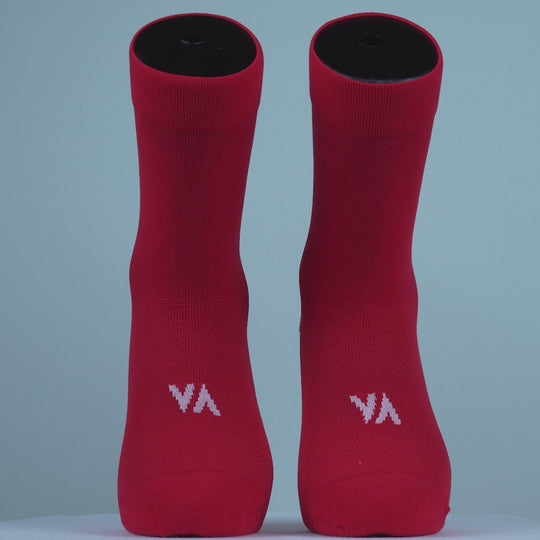 Découvrez les Run for Beer Socks de Vertical : chaussettes fun et originales, parfaites pour running ou comme cadeau unique pour sportifs et amateurs de bière.