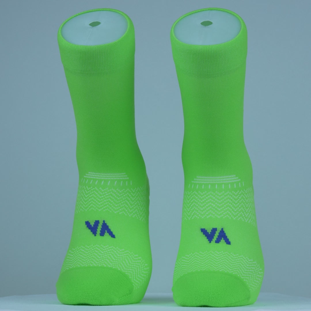 Découvrez les Détendez-vous Socks de Vertical : chaussettes confortables pour running et détente, offrant maintien et douceur pour toutes vos activités.