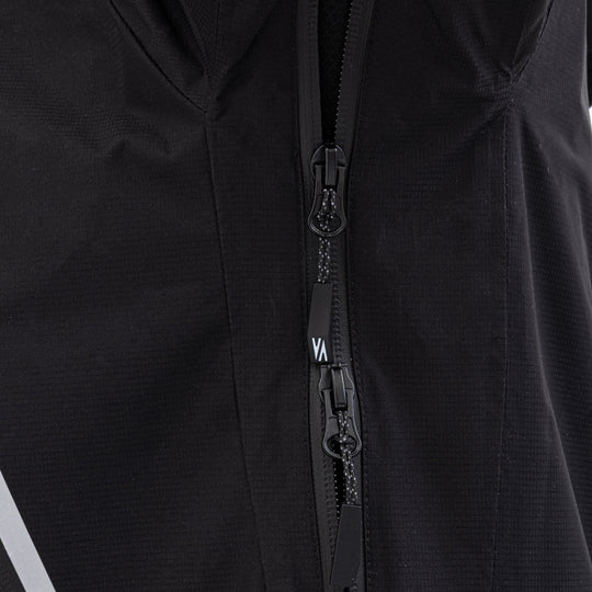 Veste outdoor Windy Spirit MP+ - vue de profil avec ceinture pare-neige amovible